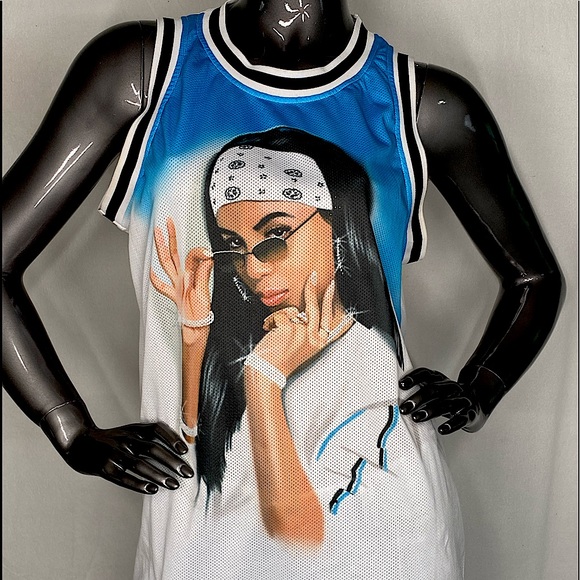 Official Authentic Aaliyah Jersey - Picture 2 of 6